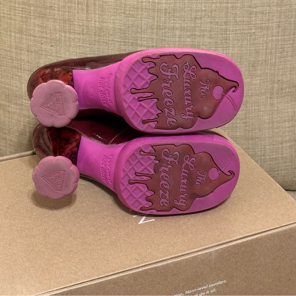 John Fluevog Luxury Freeze Lena Parfait Platform Ankle Boot in Berry - Picture 5 of 5